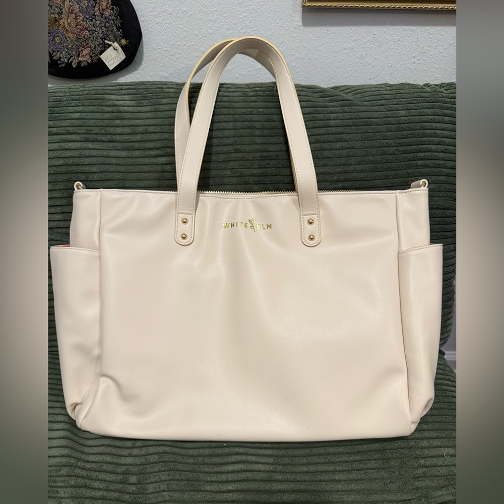 White Elm Aquila Cream Tote Crossbody/ Fits large Laptop tons of pockets!  👛